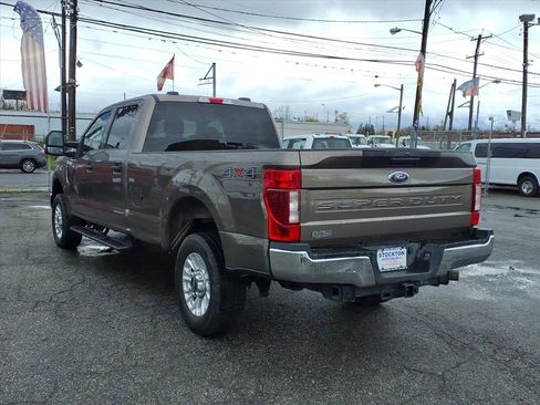 Used 2021 Ford F250 XLT image 5
