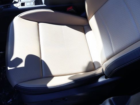 Used 2022 Volkswagen Atlas Cross Sport SE w/ Panoramic Sunroof Package image 30