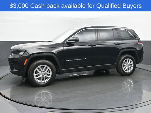 New 2025 Jeep Grand Cherokee Laredo X w/ Luxury Tech Group I image 2