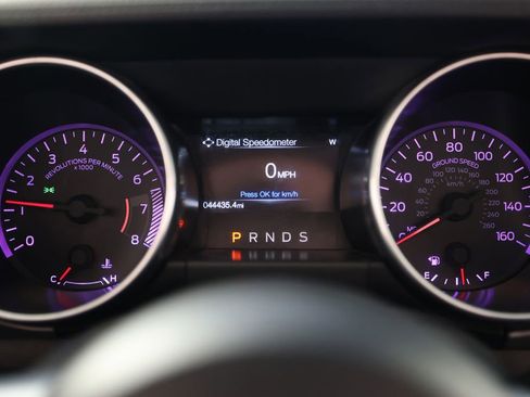 Used 2020 Ford Mustang Premium RWD image 22