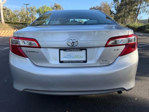 Used 2013 Toyota Camry LE FWD image 4