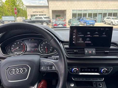 Used 2023 Audi Q5 2.0T Premium w/ Convenience Package AWD/4WD image 12