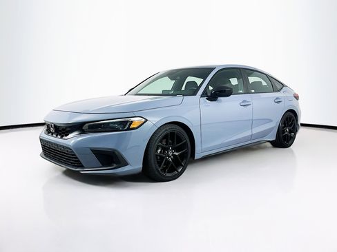Used 2023 Honda Civic Sport image 3
