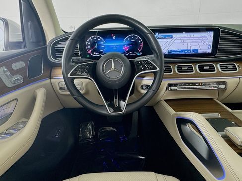 Certified 2025 Mercedes-Benz GLE 350 4MATIC image 5