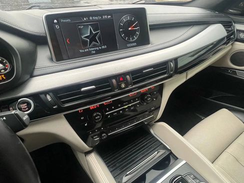 Used 2018 BMW X6 xDrive50i AWD/4WD image 18