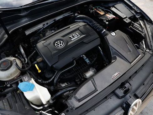 Used 2018 Volkswagen Golf R 4-Door image 50