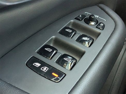 Used 2022 Volvo XC90 T8 Inscription w/ Advanced Package image 21