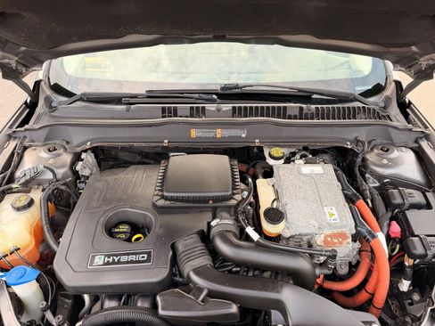 Used 2014 Ford Fusion SE FWD image 34