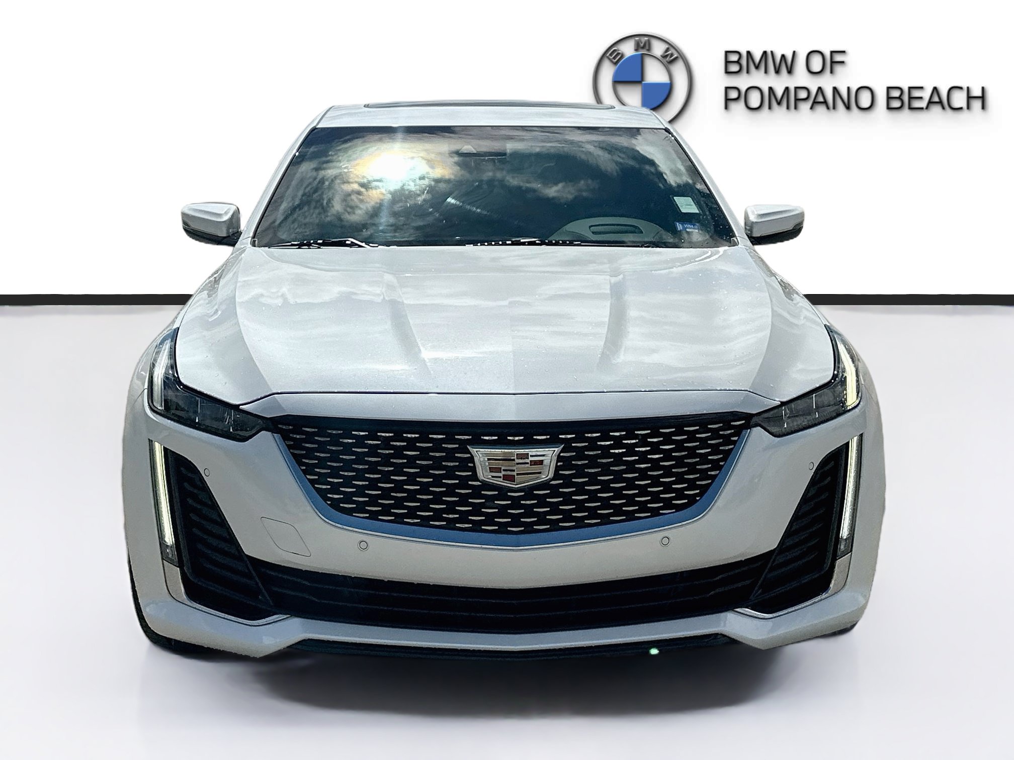 Used 2023 Cadillac CT5 Premium Luxury RWD image 2