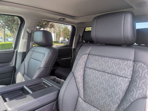 Used 2022 Toyota Tundra Limited image 40