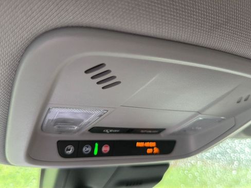 Used 2025 Chevrolet Malibu LS FWD image 30