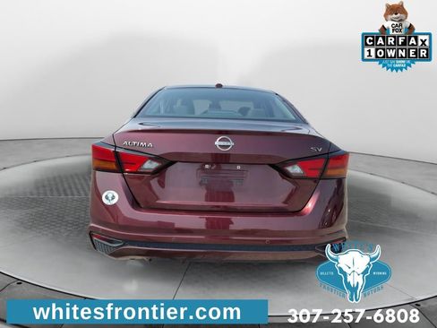 Used 2024 Nissan Altima 2.5 SV FWD image 6