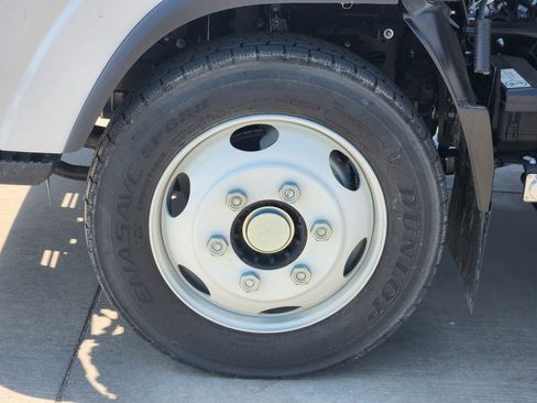 New 2025 Chevrolet Low Cab Forward 4500 XD image 7