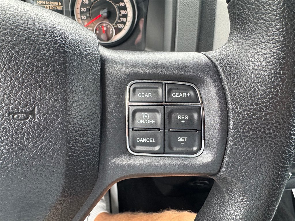 Used 2017 RAM 1500 Express AWD/4WD image 12