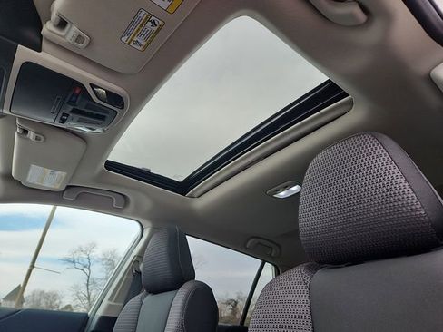 Used 2025 Subaru Outback Premium image 14