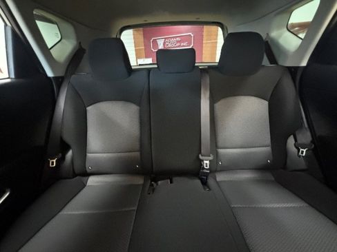 Used 2025 Kia Soul LX w/ LX Technology Package FWD image 14