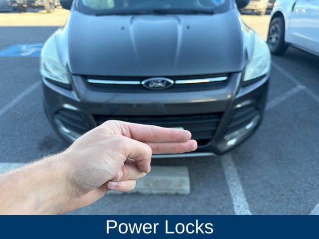 Used 2016 Ford Escape SE AWD/4WD image 4