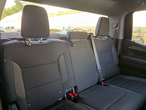 Used 2025 Chevrolet Silverado 1500 LT RWD image 18