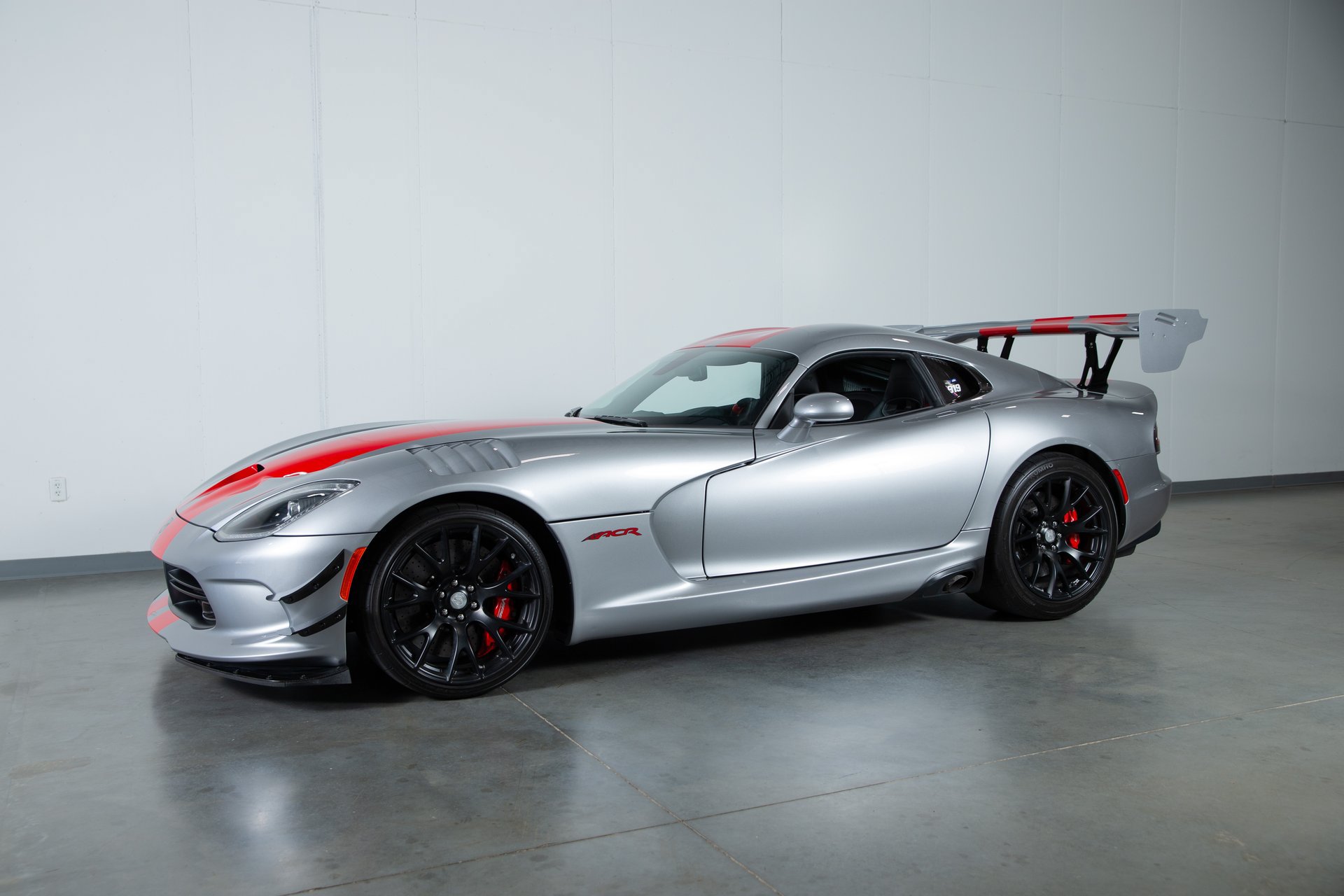 Used 2017 Dodge Viper ACR w/ Extreme Aero Package RWD image 5