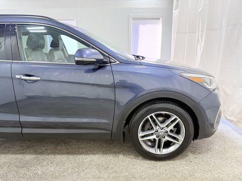 Used 2017 Hyundai Santa Fe SE w/ SE Ultimate Tech Package 03 image 8
