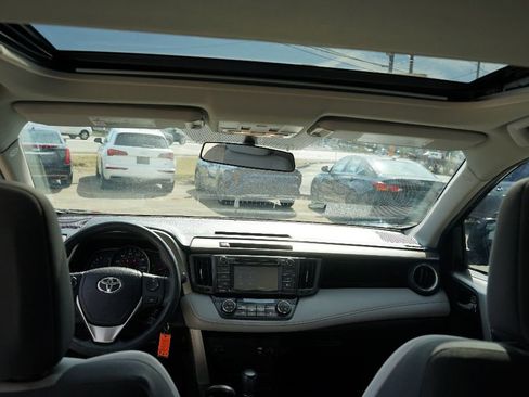 Used 2015 Toyota RAV4 XLE image 12