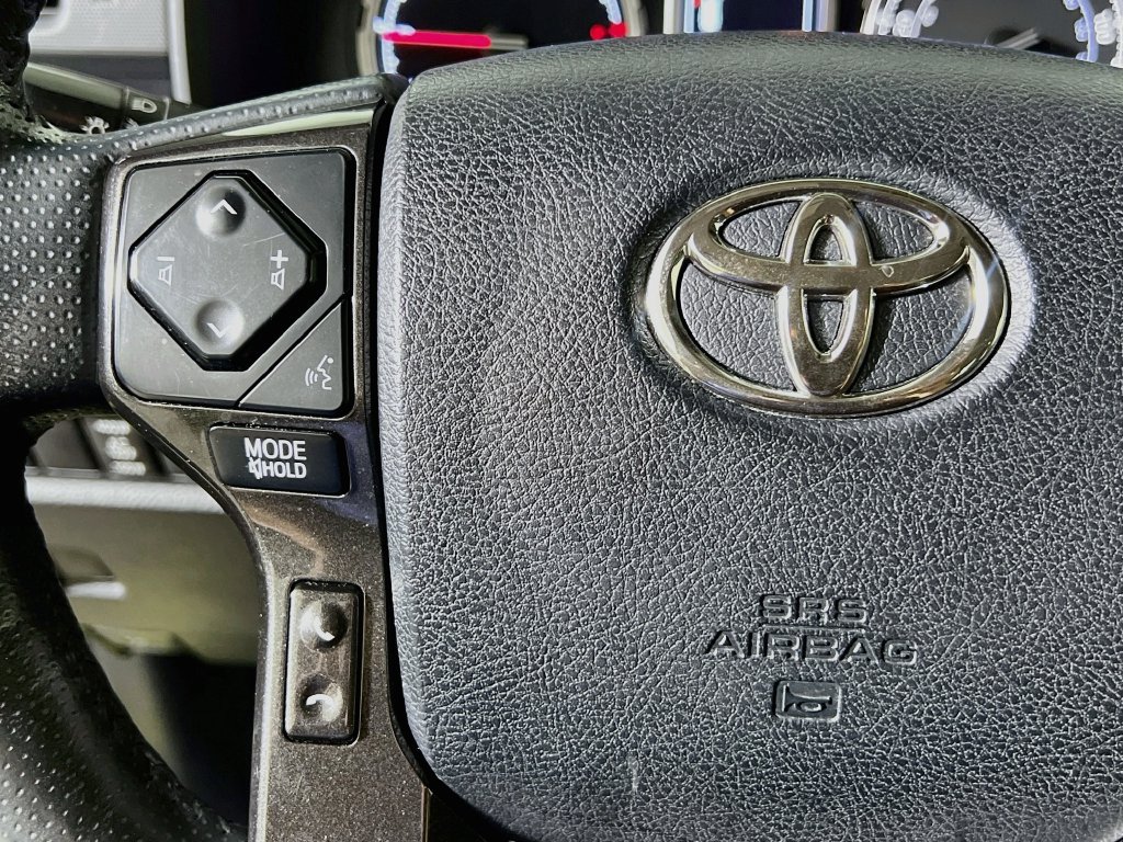 Used 2023 Toyota 4Runner TRD Off-Road Premium w/ Moonroof Package AWD/4WD image 16