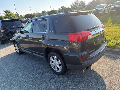 Used 2017 GMC Terrain SLE AWD/4WD image 8