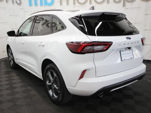 Used 2023 Ford Escape ST-Line AWD/4WD image 4