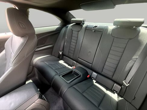 Used 2025 BMW 230i Coupe w/ Convenience Package RWD image 18
