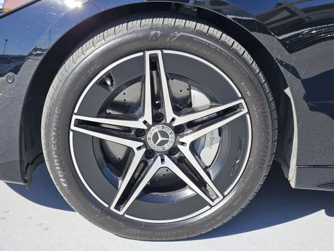 Used 2025 Mercedes-Benz C 300 Sedan image 11