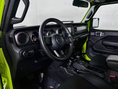 Used 2021 Jeep Wrangler Unlimited Sport AWD/4WD image 9
