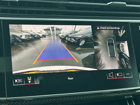 Used 2021 Audi SQ7 Premium Plus w/ Driver Assistance Package image 20