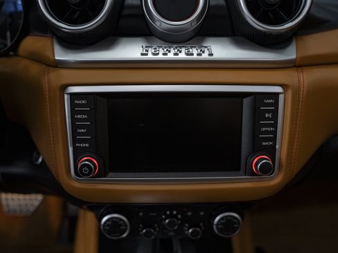 Used 2016 Ferrari California T RWD image 46