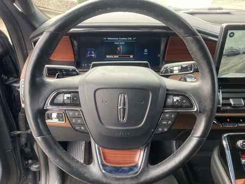 Used 2022 Lincoln Navigator Reserve image 35