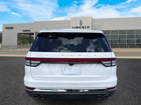 Certified 2025 Lincoln Aviator Reserve w/ Equipment Group 201A image 4