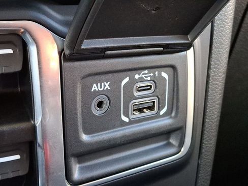 Used 2023 Jeep Wrangler Sahara w/ Cold Weather Group image 25