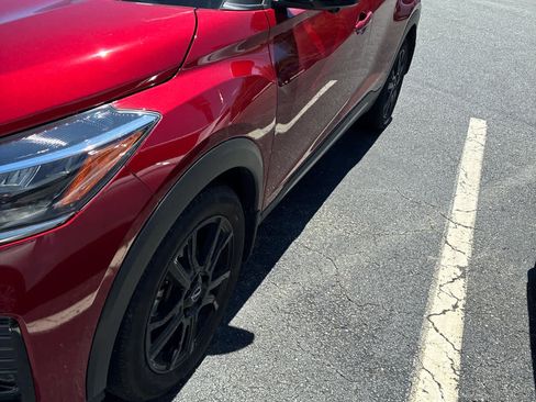 Used 2024 Nissan Kicks SR w/ SR Premium Package FWD image 2