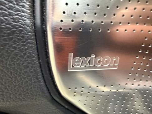 Used 2018 Genesis G90 3.3T Premium RWD image 47