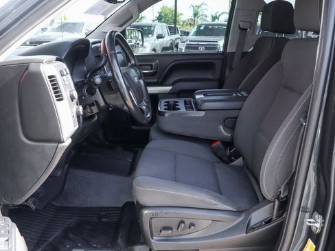 Used 2019 Chevrolet Silverado 1500 LT w/ All Star Edition image 17