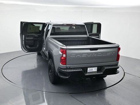 Used 2024 Chevrolet Silverado 2500 Custom w/ Z71 Off-Road Package image 39
