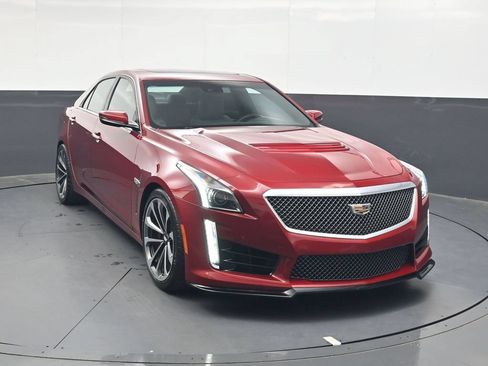 Used 2016 Cadillac CTS V w/ Luxury Package RWD image 2