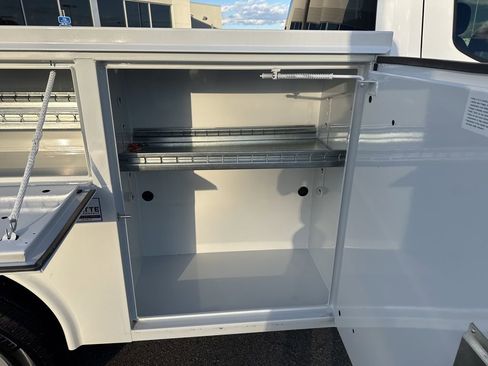 New 2026 Ford F350 XL w/ XL Chrome Package image 18