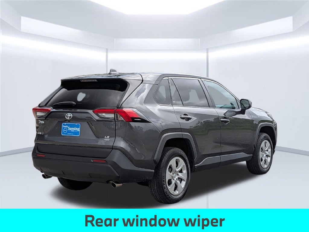 Used 2023 Toyota RAV4 LE AWD/4WD image 7