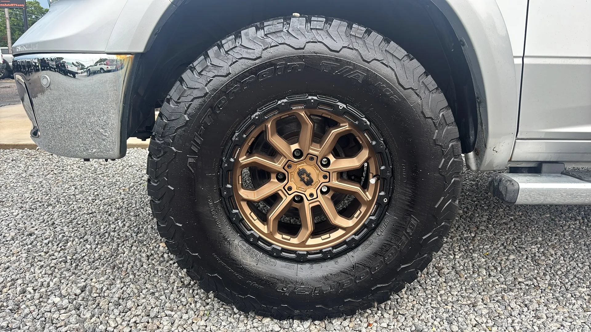 Used 2014 RAM 1500 Laramie w/ Convenience Group AWD/4WD image 13
