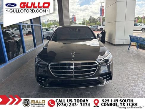 Used 2022 Mercedes-Benz S 580 4MATIC Sedan image 2