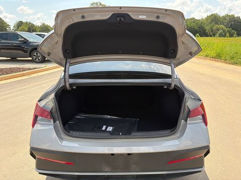 Certified 2026 Hyundai Elantra Sport FWD image 18