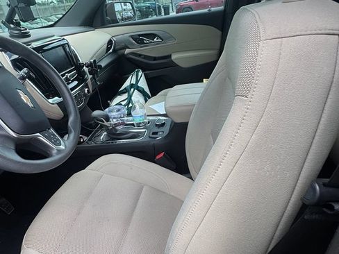 Used 2023 Chevrolet Traverse LS w/ Safety Package FWD image 7