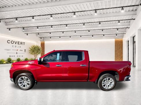 Used 2025 Chevrolet Silverado 1500 LTZ w/ Z71 Off-Road Package AWD/4WD image 4