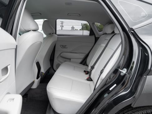 Used 2024 Hyundai Kona SE FWD image 22