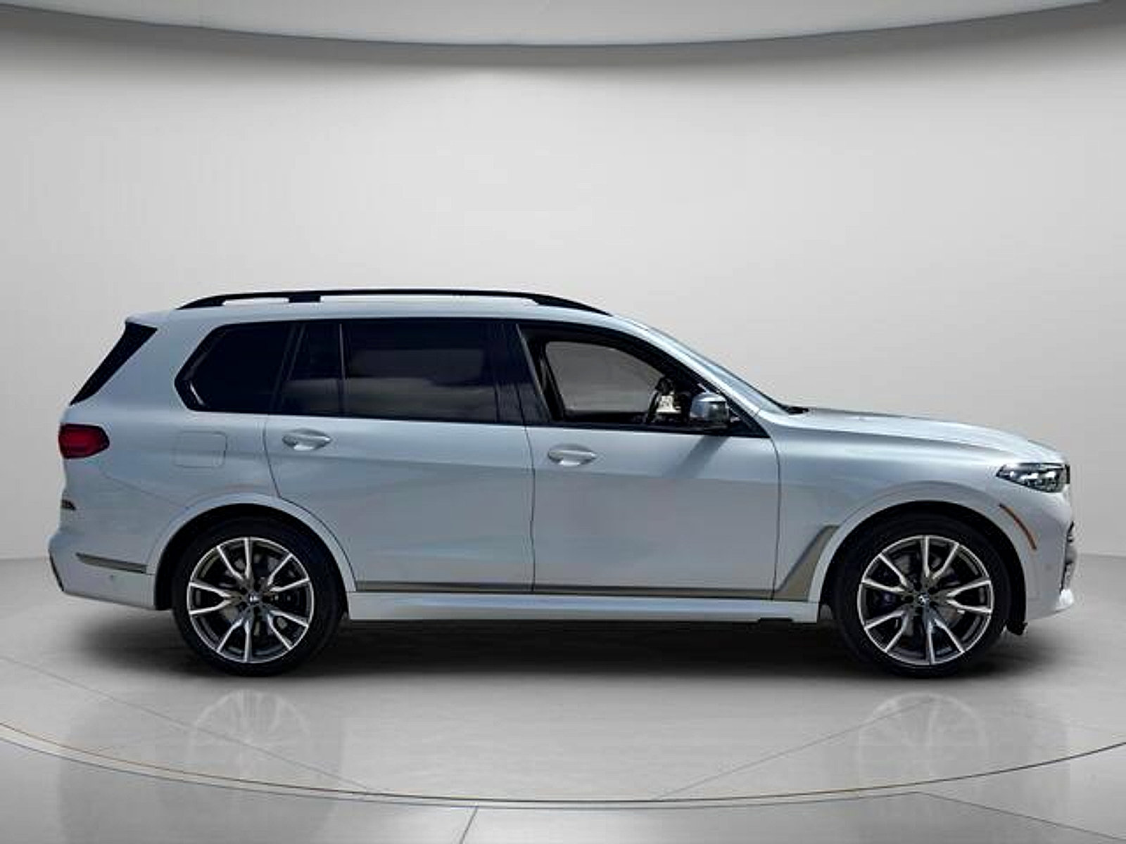 Used 2022 BMW X7 M50i w/ Cold Weather Package AWD/4WD image 7